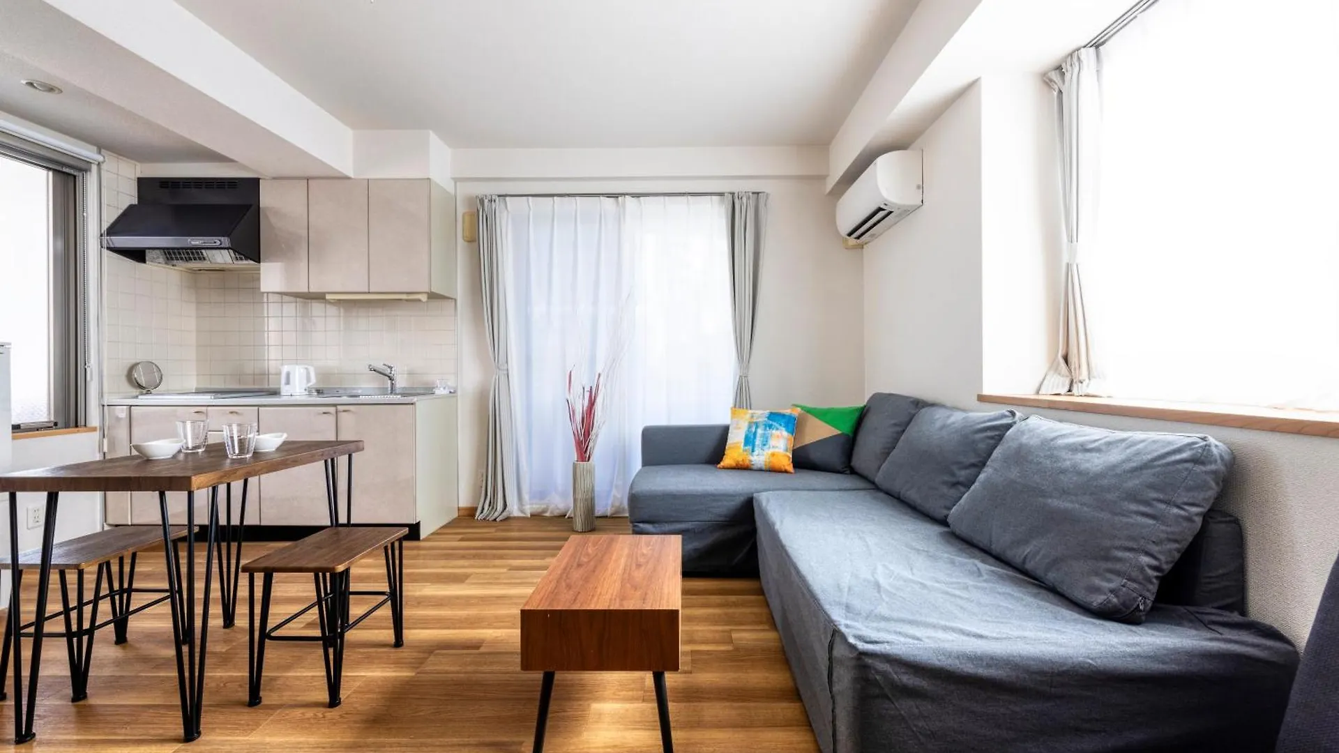 Romantic Flat In The Heart Of Shibuya / 7Min Walk Tokyo Japan